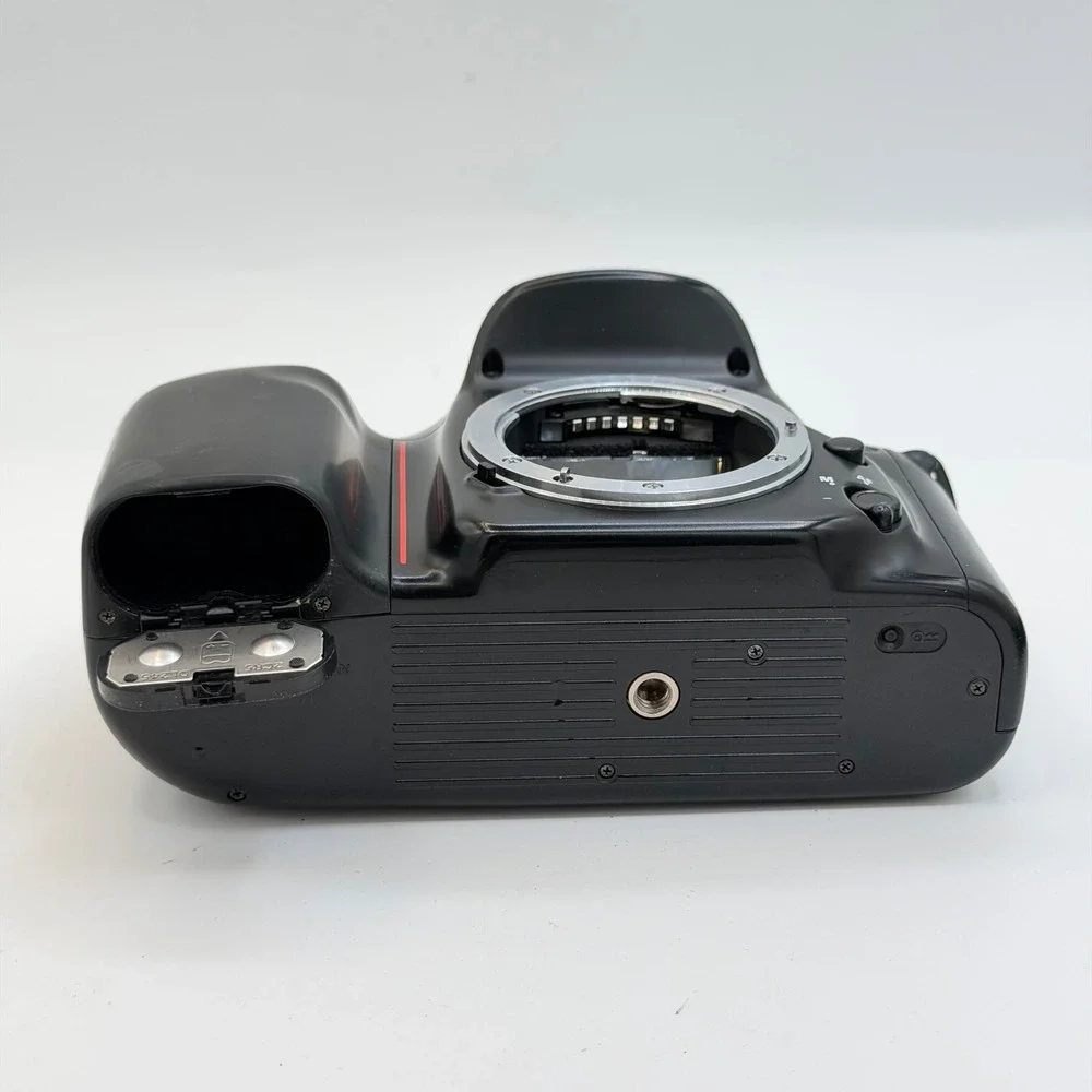 Nikon F50 35mm SLR Film Camera with AF Nikkor 35-80mm f/4-5.6D Lens Black